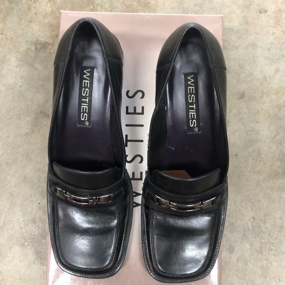 Women’s shoes